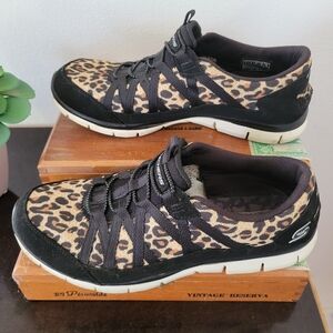 Skechers Women's Black and Tan Leopard Sneakers